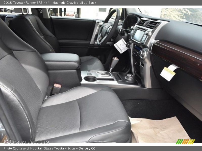 Magnetic Gray Metallic / Black 2018 Toyota 4Runner SR5 4x4