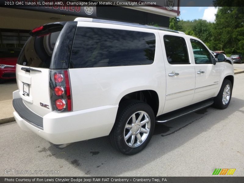 Champagne Silver Metallic / Cocoa/Light Cashmere 2013 GMC Yukon XL Denali AWD