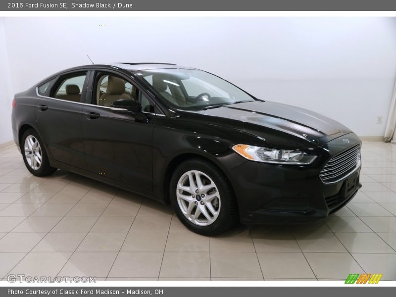 Shadow Black / Dune 2016 Ford Fusion SE