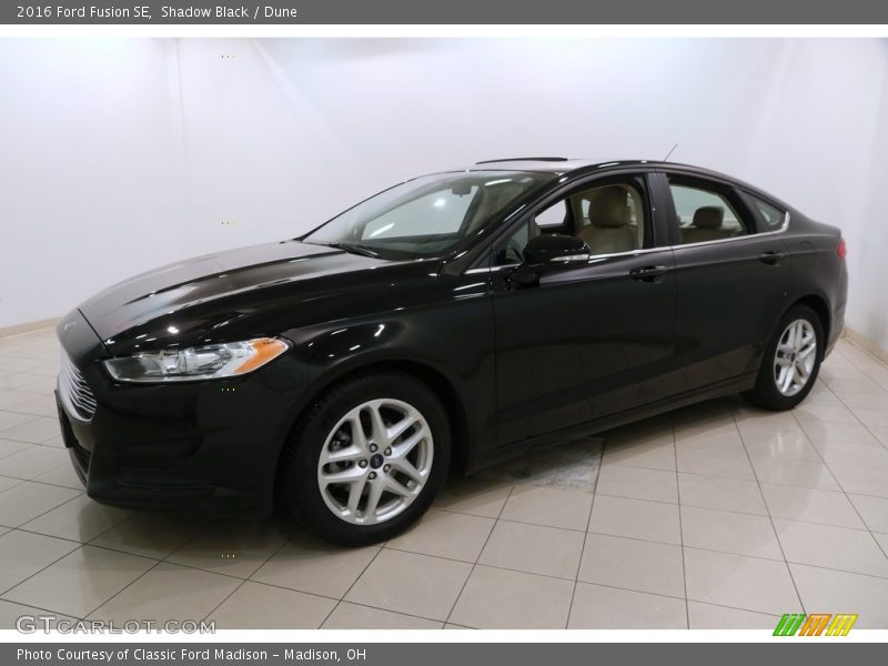 Shadow Black / Dune 2016 Ford Fusion SE
