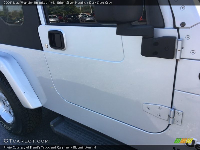 Bright Silver Metallic / Dark Slate Gray 2006 Jeep Wrangler Unlimited 4x4
