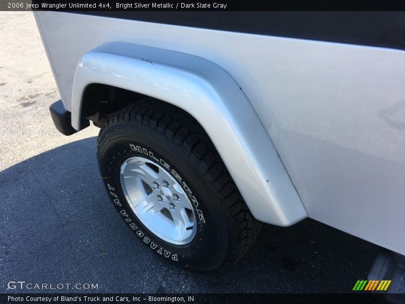 Bright Silver Metallic / Dark Slate Gray 2006 Jeep Wrangler Unlimited 4x4