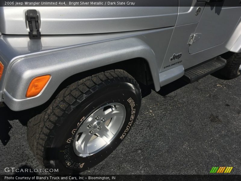 Bright Silver Metallic / Dark Slate Gray 2006 Jeep Wrangler Unlimited 4x4