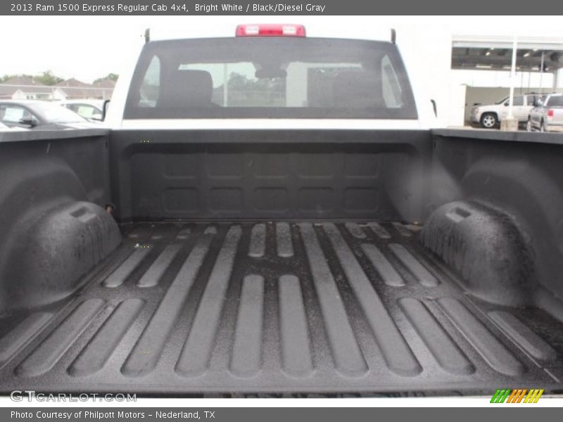 Bright White / Black/Diesel Gray 2013 Ram 1500 Express Regular Cab 4x4