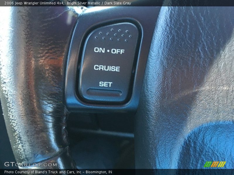 Bright Silver Metallic / Dark Slate Gray 2006 Jeep Wrangler Unlimited 4x4