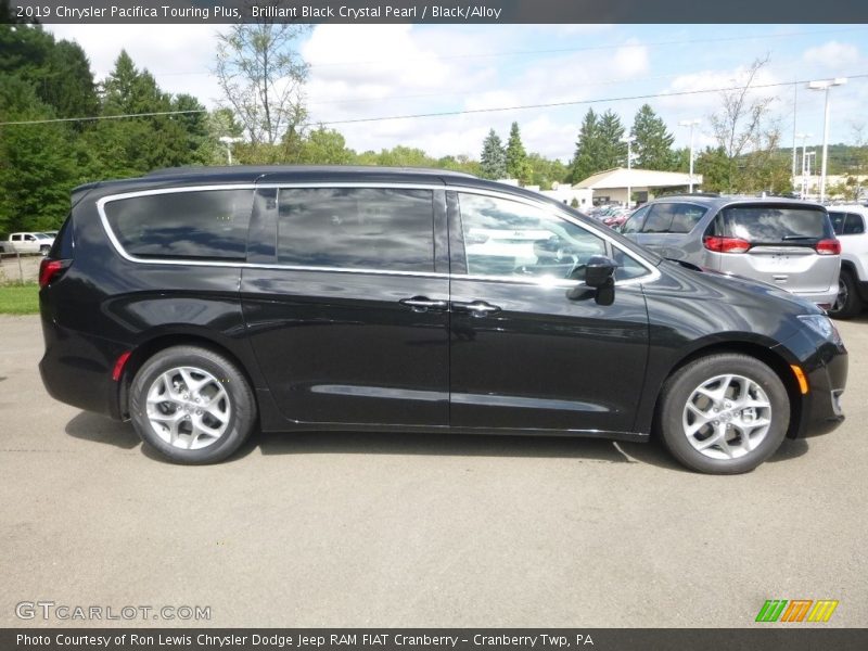 Brilliant Black Crystal Pearl / Black/Alloy 2019 Chrysler Pacifica Touring Plus