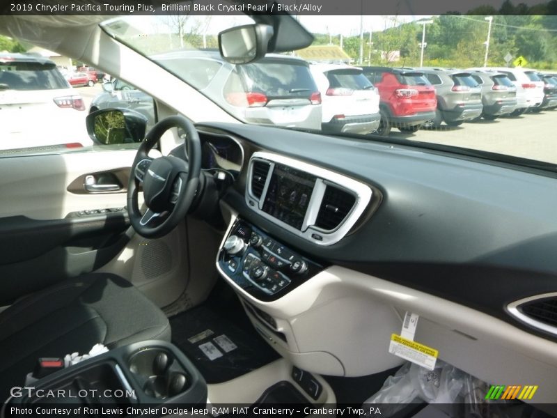 Brilliant Black Crystal Pearl / Black/Alloy 2019 Chrysler Pacifica Touring Plus