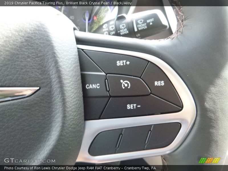 Brilliant Black Crystal Pearl / Black/Alloy 2019 Chrysler Pacifica Touring Plus