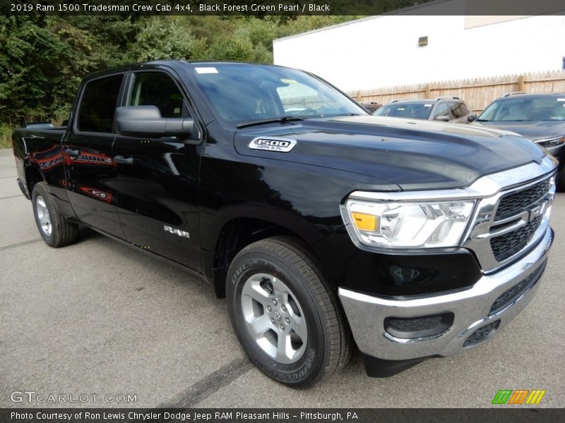 Front 3/4 View of 2019 1500 Tradesman Crew Cab 4x4