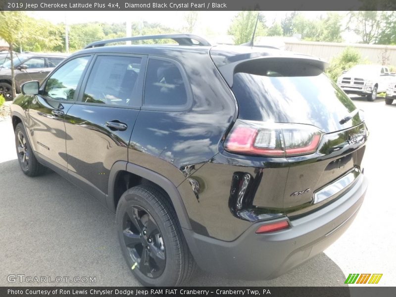 Diamond Black Crystal Pearl / Black 2019 Jeep Cherokee Latitude Plus 4x4