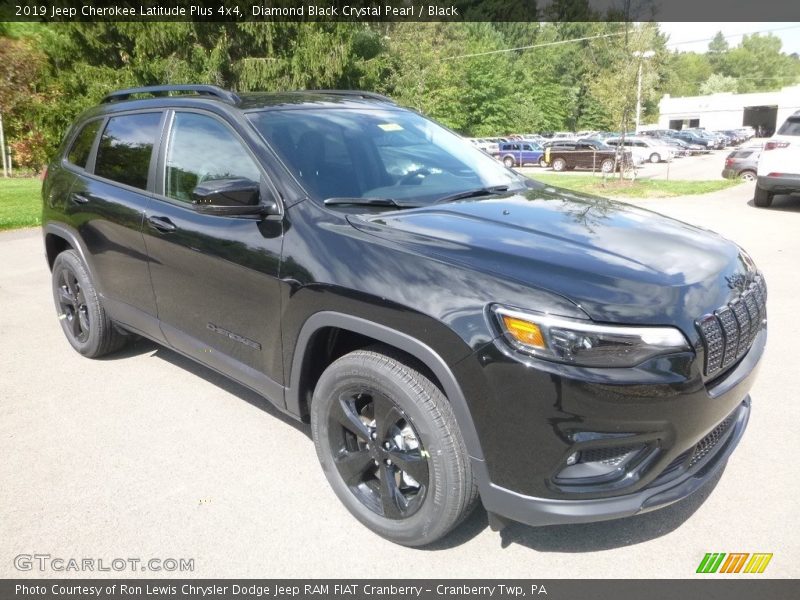 Diamond Black Crystal Pearl / Black 2019 Jeep Cherokee Latitude Plus 4x4