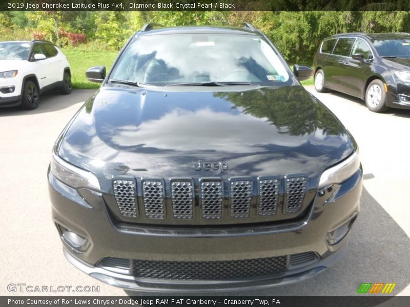 Diamond Black Crystal Pearl / Black 2019 Jeep Cherokee Latitude Plus 4x4