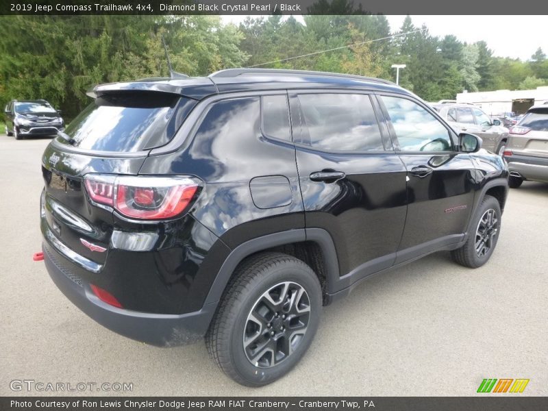 Diamond Black Crystal Pearl / Black 2019 Jeep Compass Trailhawk 4x4