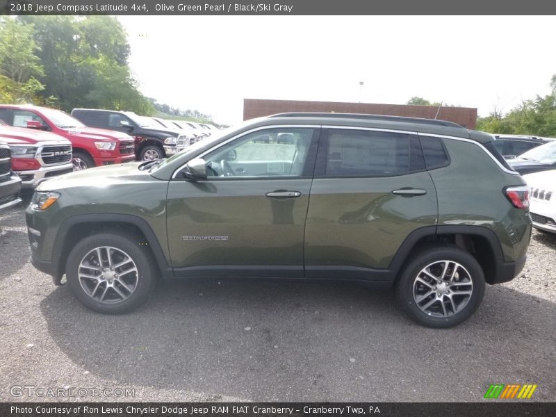 Olive Green Pearl / Black/Ski Gray 2018 Jeep Compass Latitude 4x4