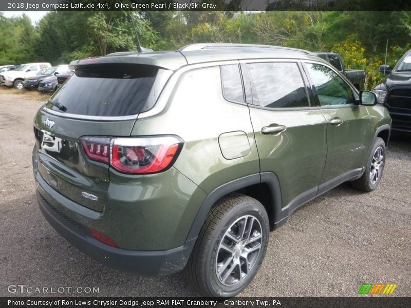 Olive Green Pearl / Black/Ski Gray 2018 Jeep Compass Latitude 4x4