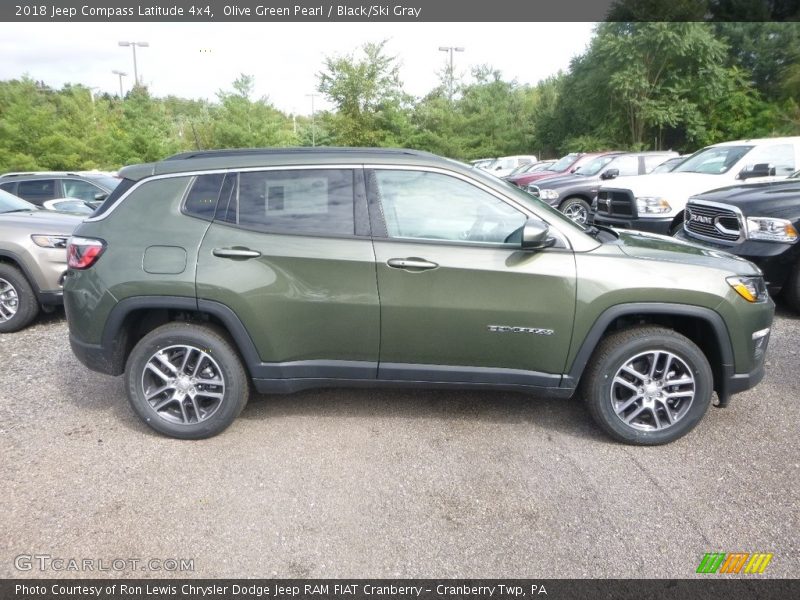 Olive Green Pearl / Black/Ski Gray 2018 Jeep Compass Latitude 4x4