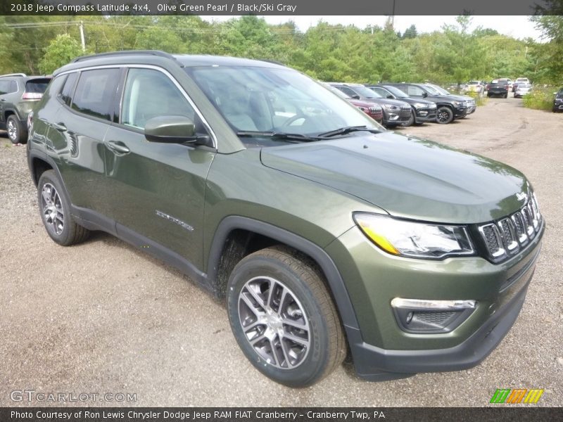 Olive Green Pearl / Black/Ski Gray 2018 Jeep Compass Latitude 4x4