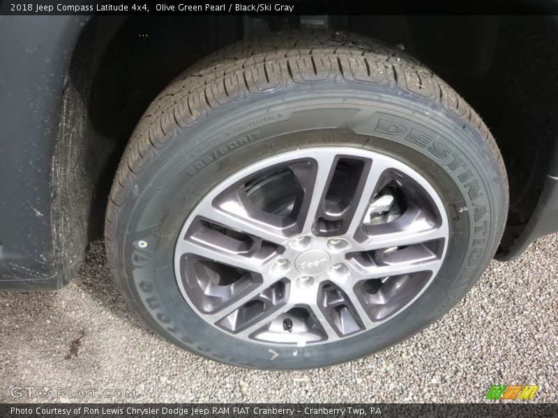 Olive Green Pearl / Black/Ski Gray 2018 Jeep Compass Latitude 4x4