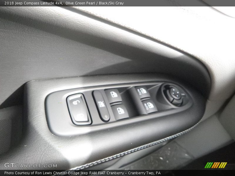 Olive Green Pearl / Black/Ski Gray 2018 Jeep Compass Latitude 4x4