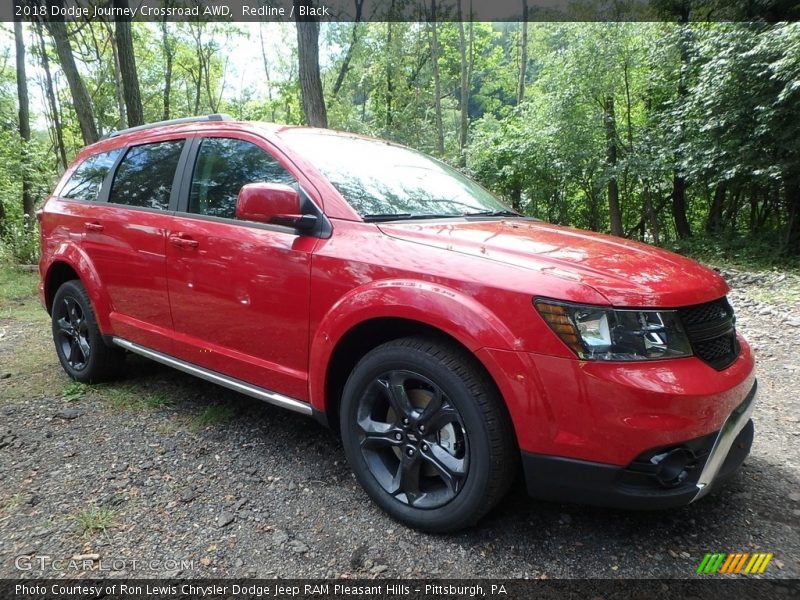 Front 3/4 View of 2018 Journey Crossroad AWD