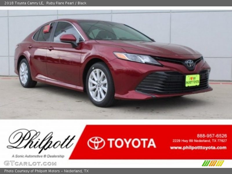 Ruby Flare Pearl / Black 2018 Toyota Camry LE