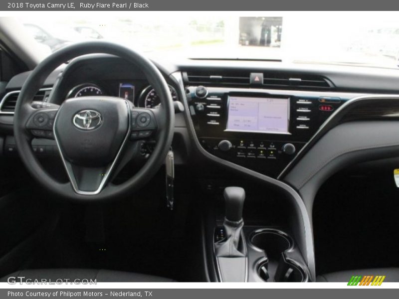 Ruby Flare Pearl / Black 2018 Toyota Camry LE