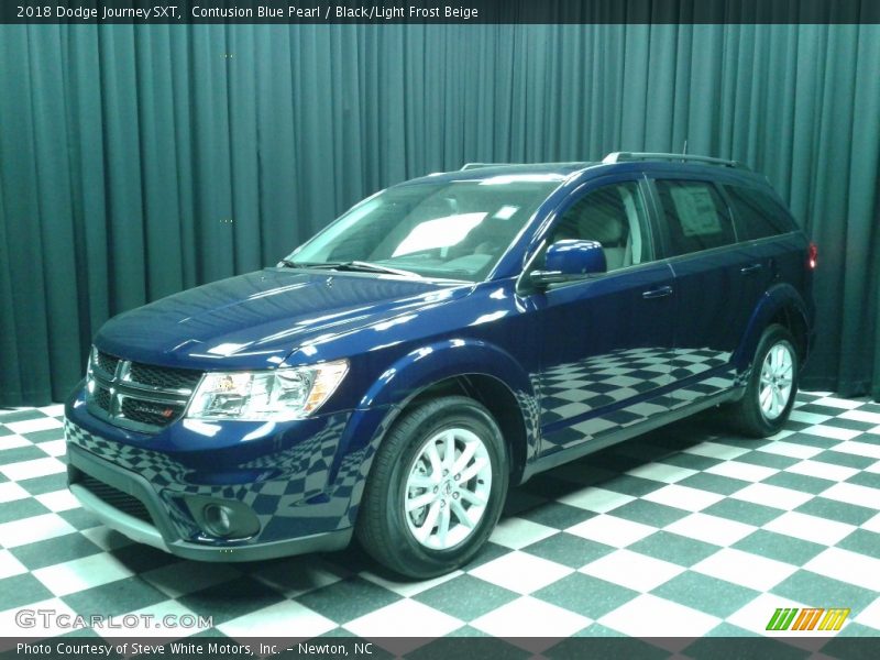 Contusion Blue Pearl / Black/Light Frost Beige 2018 Dodge Journey SXT