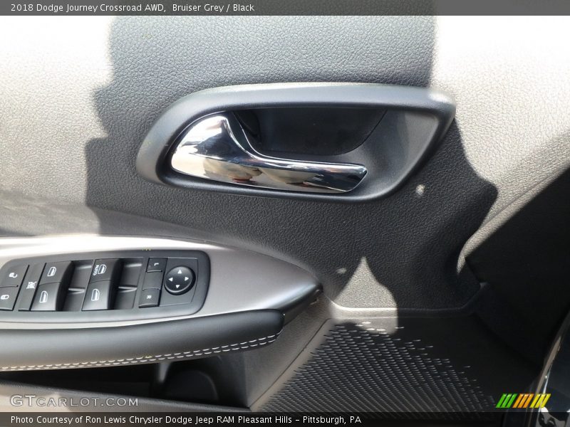 Bruiser Grey / Black 2018 Dodge Journey Crossroad AWD