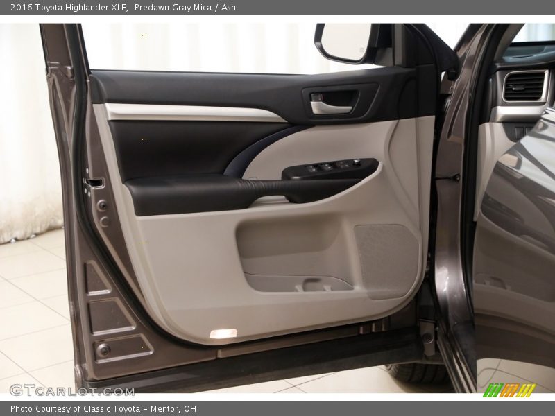 Predawn Gray Mica / Ash 2016 Toyota Highlander XLE