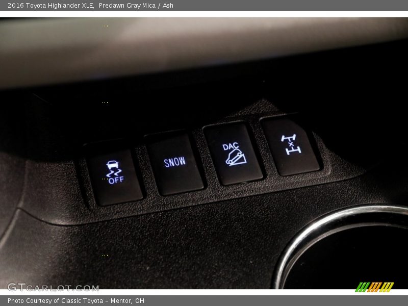 Predawn Gray Mica / Ash 2016 Toyota Highlander XLE