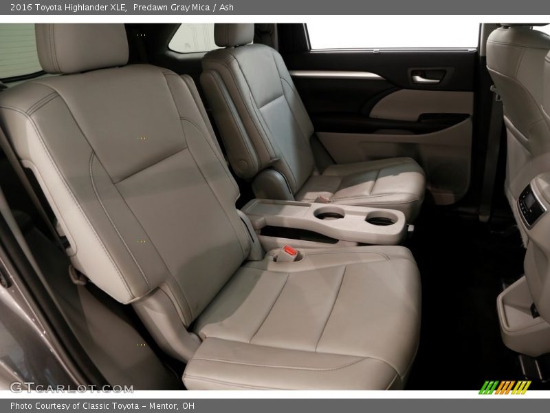 Predawn Gray Mica / Ash 2016 Toyota Highlander XLE