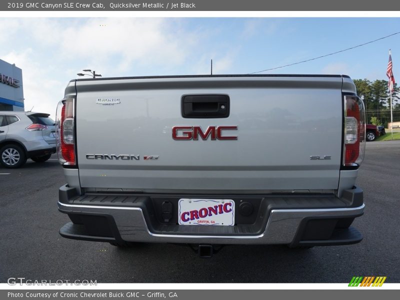 Quicksilver Metallic / Jet Black 2019 GMC Canyon SLE Crew Cab