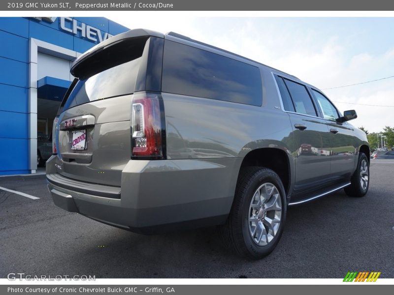 Pepperdust Metallic / Cocoa/Dune 2019 GMC Yukon SLT
