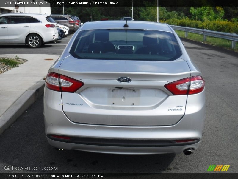 Ingot Silver Metallic / Charcoal Black 2015 Ford Fusion Hybrid SE