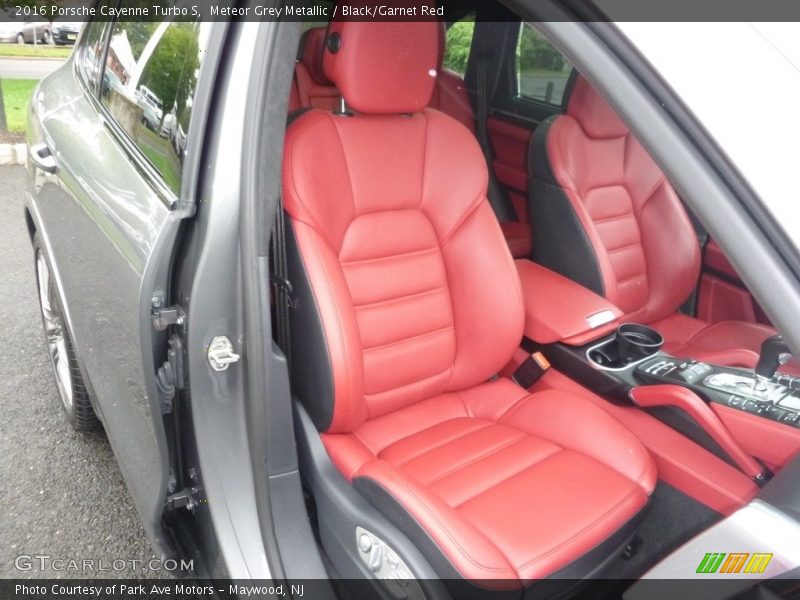 Front Seat of 2016 Cayenne Turbo S