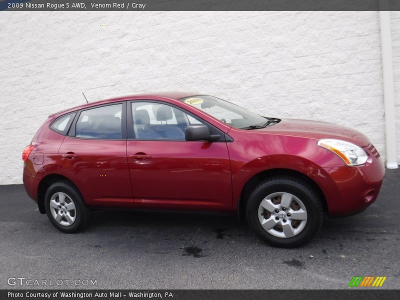 Venom Red / Gray 2009 Nissan Rogue S AWD