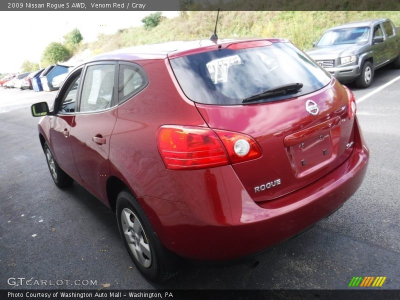 Venom Red / Gray 2009 Nissan Rogue S AWD