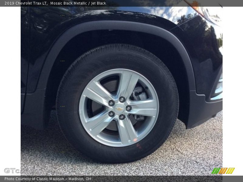 Mosaic Black Metallic / Jet Black 2019 Chevrolet Trax LT