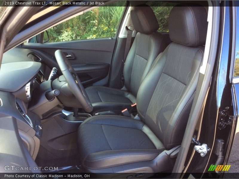 Mosaic Black Metallic / Jet Black 2019 Chevrolet Trax LT