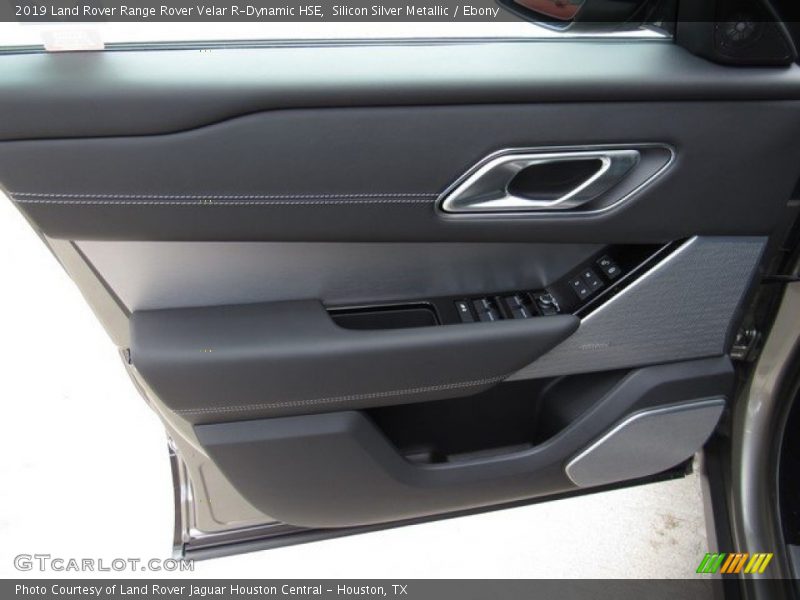 Door Panel of 2019 Range Rover Velar R-Dynamic HSE