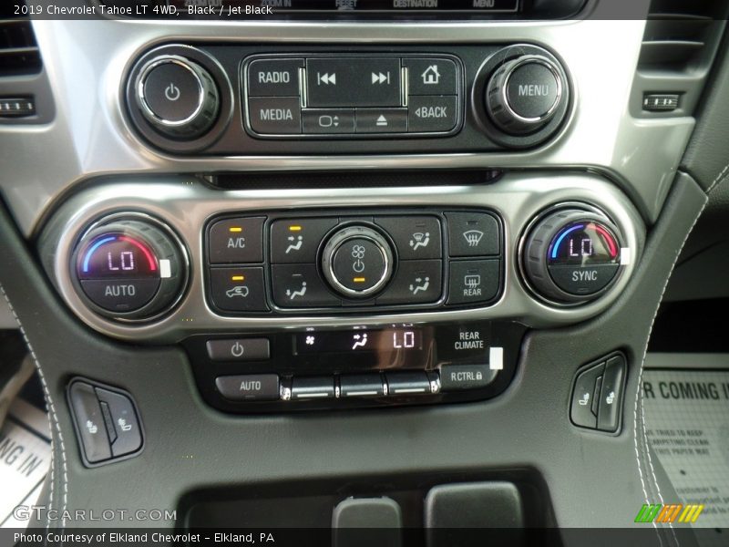 Controls of 2019 Tahoe LT 4WD