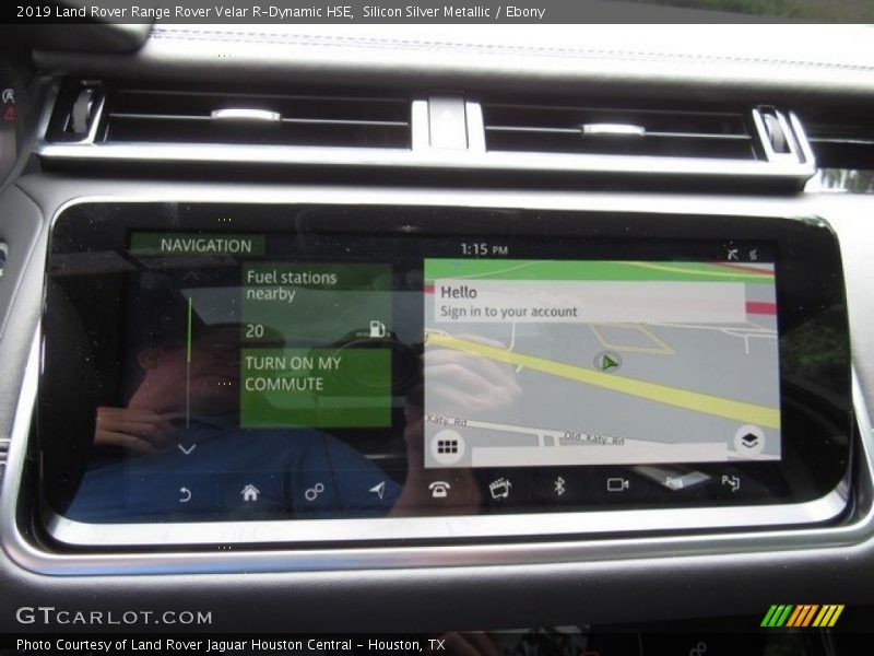 Navigation of 2019 Range Rover Velar R-Dynamic HSE