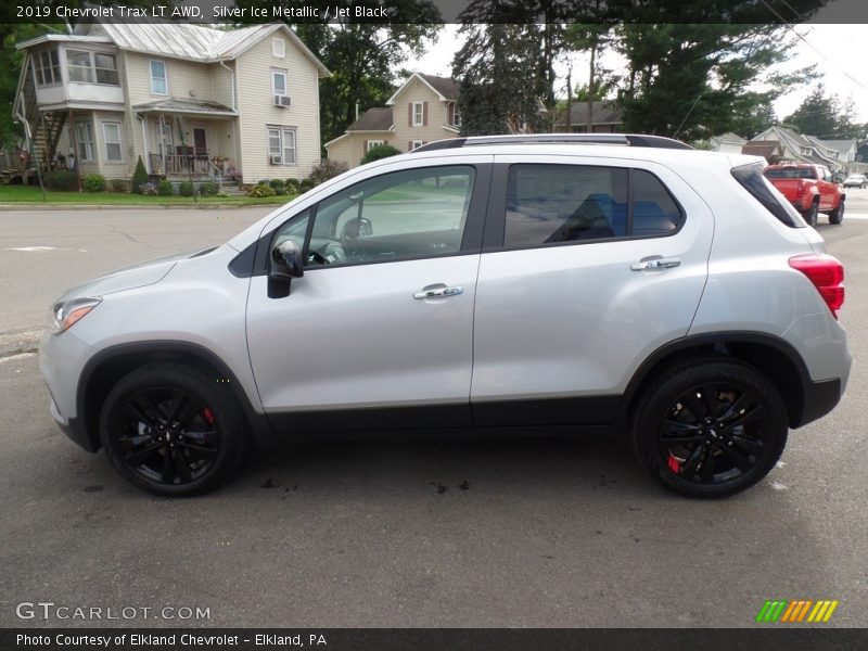 Silver Ice Metallic / Jet Black 2019 Chevrolet Trax LT AWD