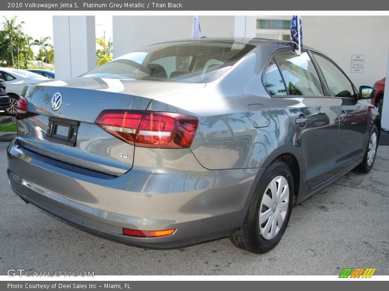 Platinum Grey Metallic / Titan Black 2016 Volkswagen Jetta S