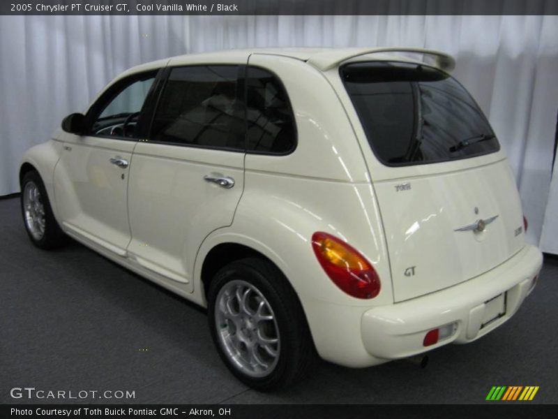Cool Vanilla White / Black 2005 Chrysler PT Cruiser GT