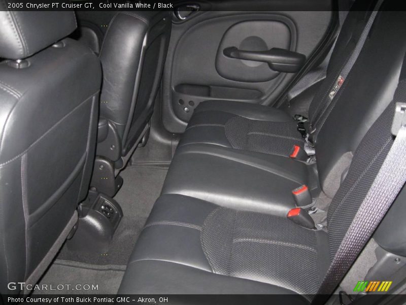 Cool Vanilla White / Black 2005 Chrysler PT Cruiser GT