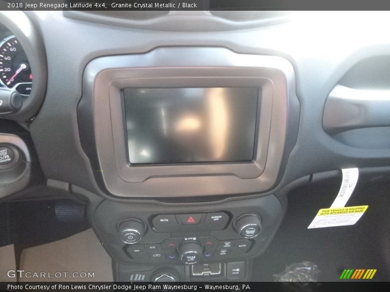 Granite Crystal Metallic / Black 2018 Jeep Renegade Latitude 4x4