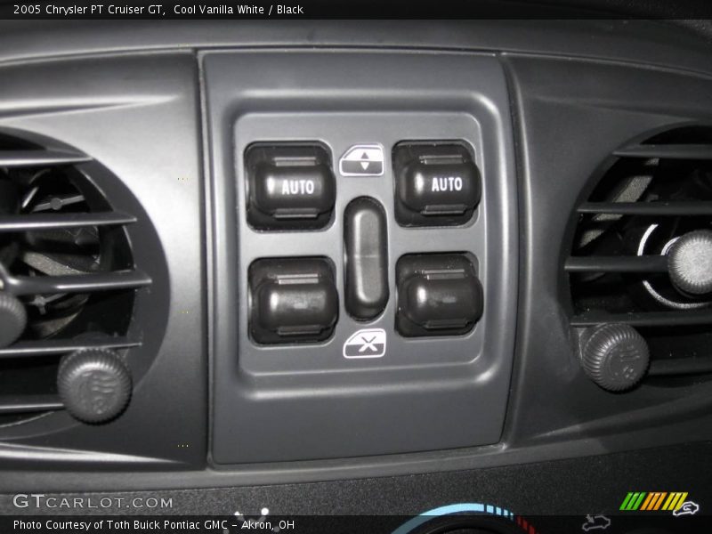 Cool Vanilla White / Black 2005 Chrysler PT Cruiser GT