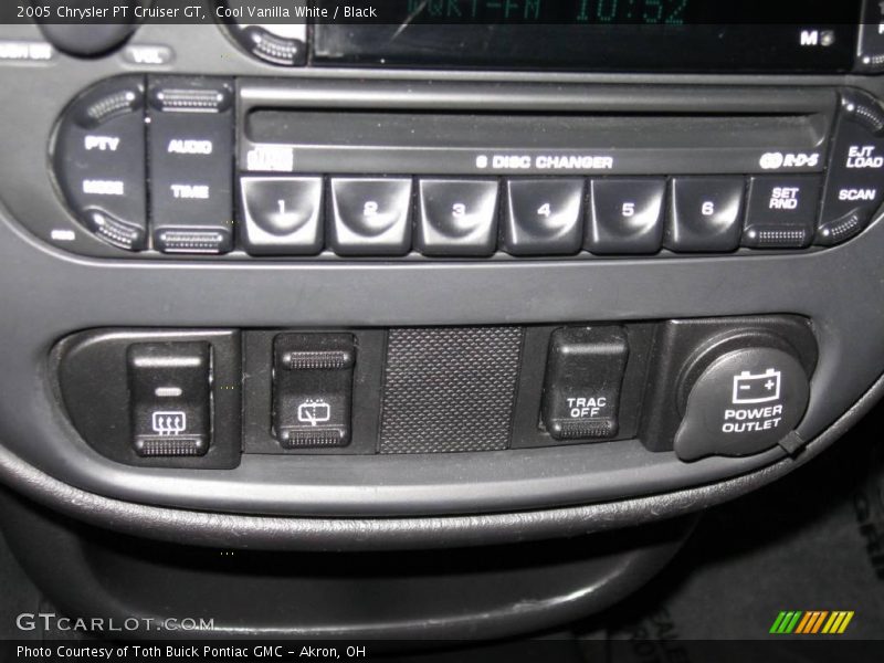 Cool Vanilla White / Black 2005 Chrysler PT Cruiser GT