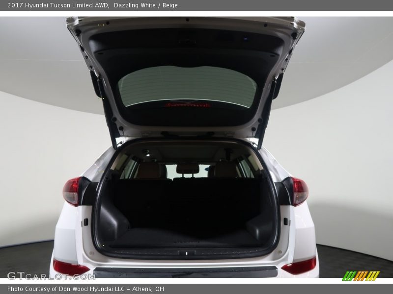 Dazzling White / Beige 2017 Hyundai Tucson Limited AWD